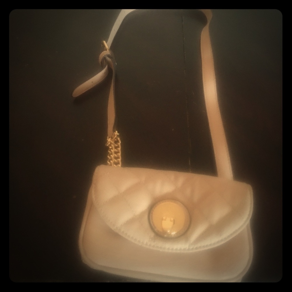 Aldo cream wristlet purse with gold chain